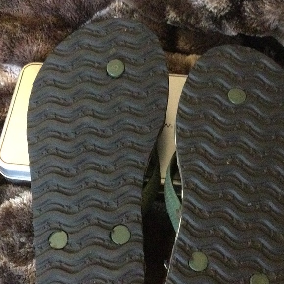 Camo Flip Flops - Picture 4 of 5
